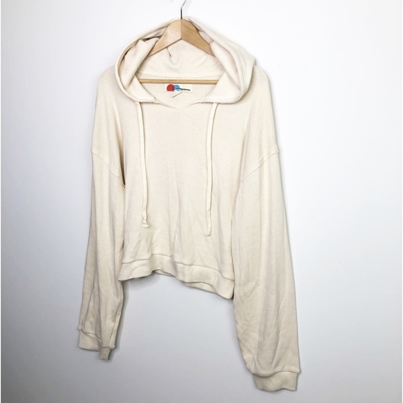 𝅺Free People Beach, two piece, cream social set - Picture 9 of 15